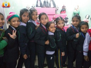 picnic to Delhi Darshan on 24-12-16            class 1 to IV (2)